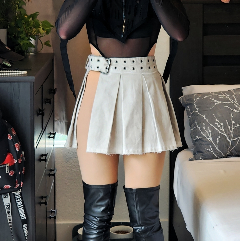 Darker Waves Pleated Skirt